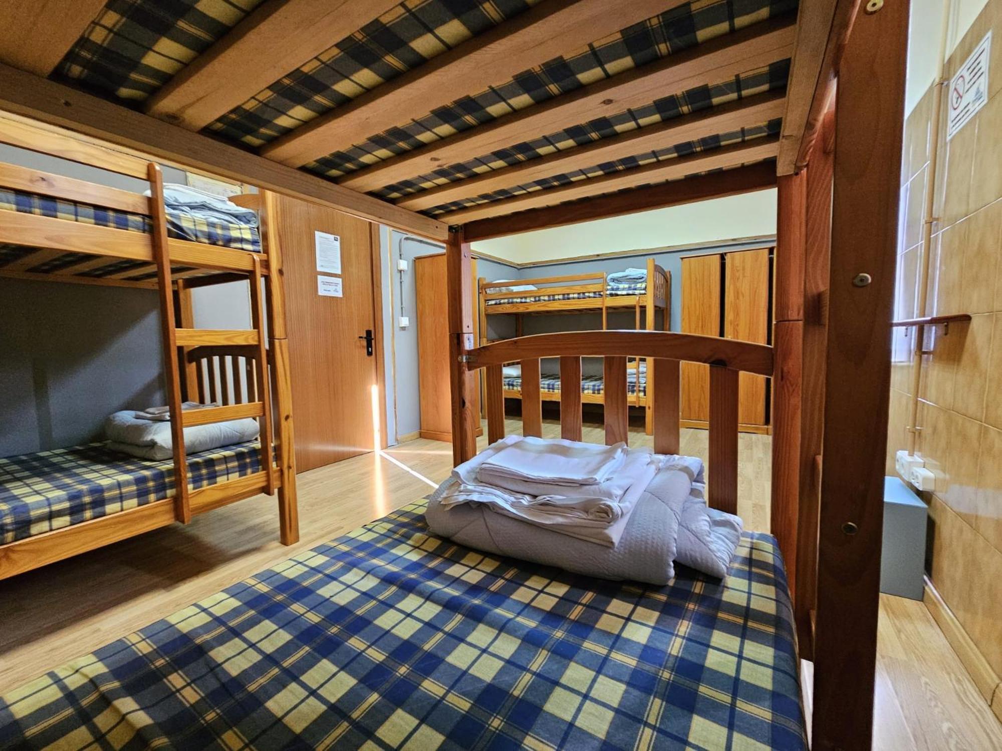 Albergue Pirenarium Sabiñánigo Eksteriør billede